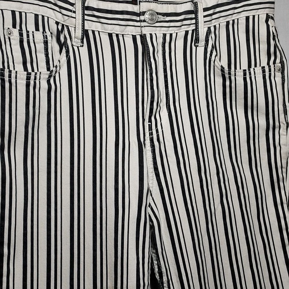 BDG Urban Outfitters size 29 women's jeans‎ - Picture 2 of 6